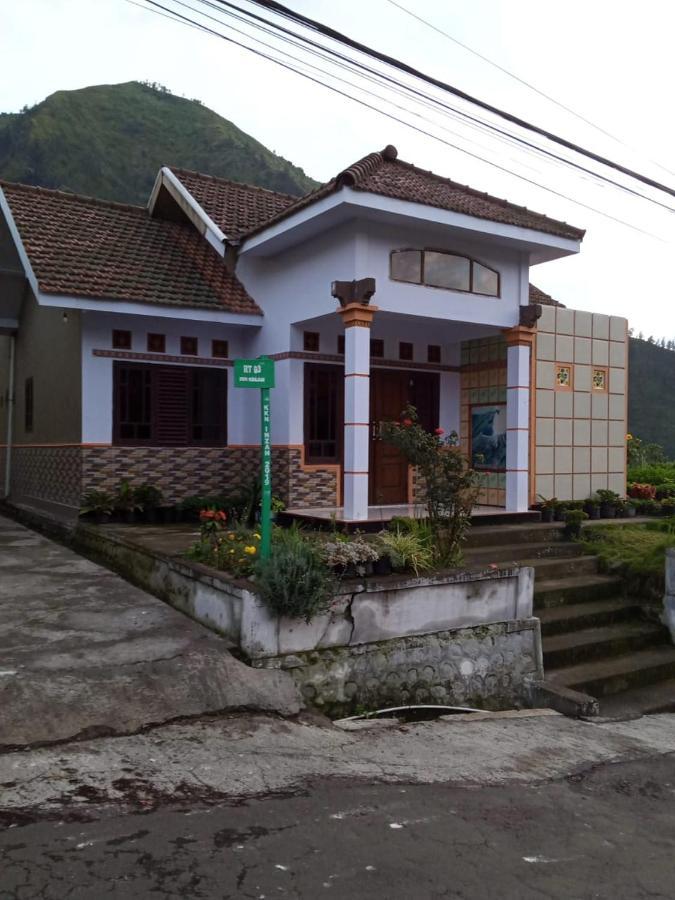 Family Homestay Probolinggo Ngoại thất bức ảnh